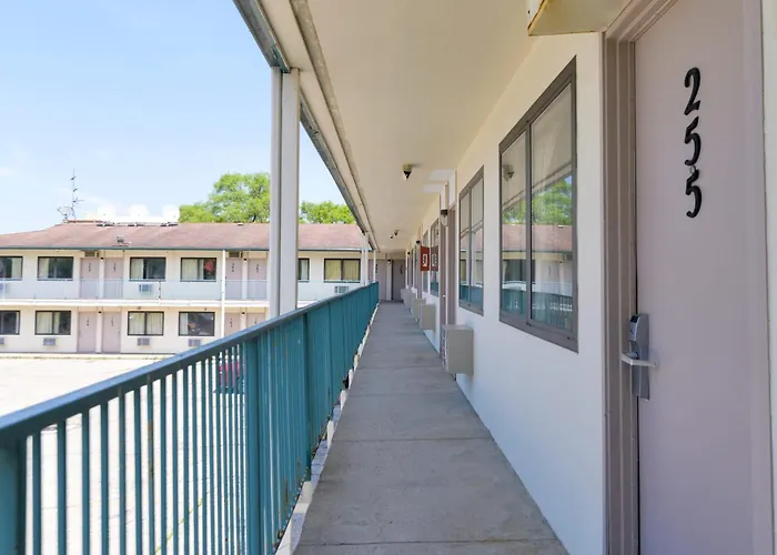 OYO Hotel South Bend - Campus