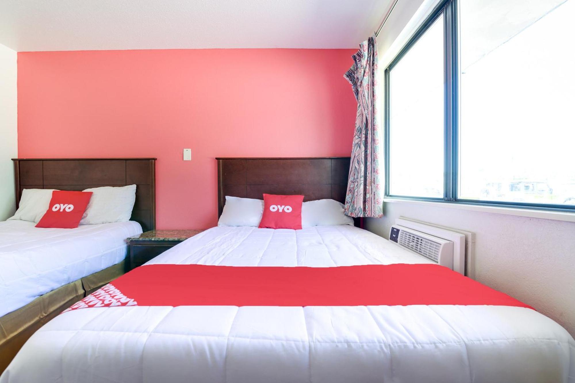 Oyo - Campus Hotel
